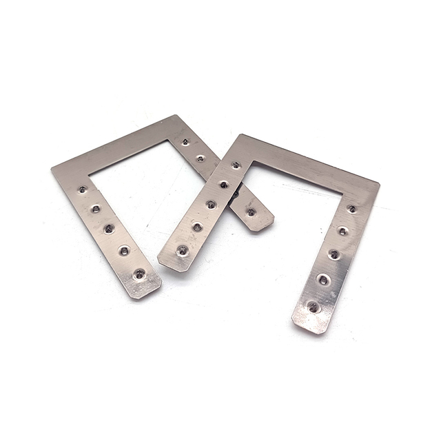 Arandela de clip de conexión a tierra fotovoltaica de montaje de panel solar con terminal de tierra de construcción en forma de U 