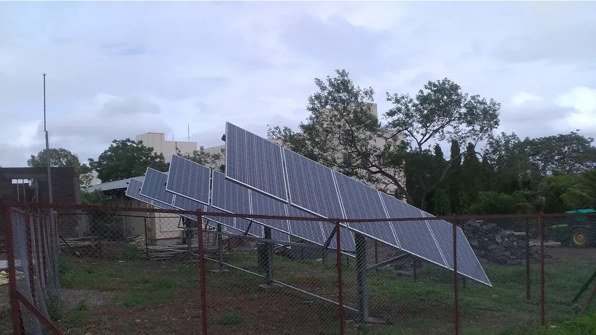 Cómo instalar paneles solares de montaje en tierra